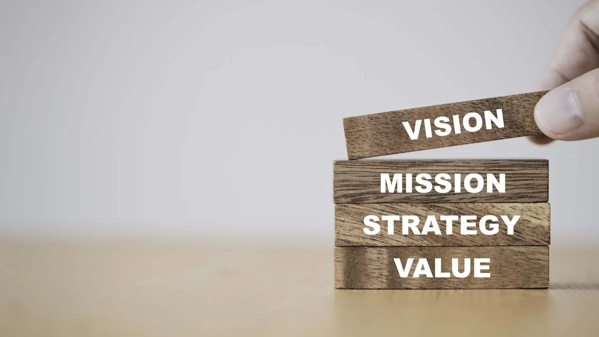 4 reasons you need digital signage, Reach Media Network