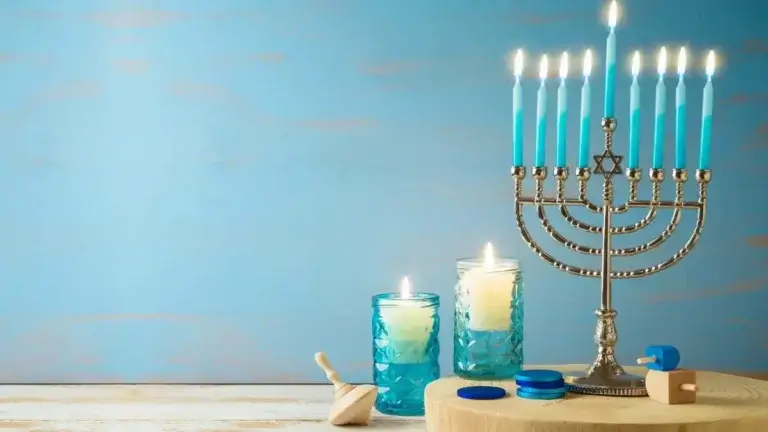 Hanukkah Themed Digital Signage, Reach Media Network
