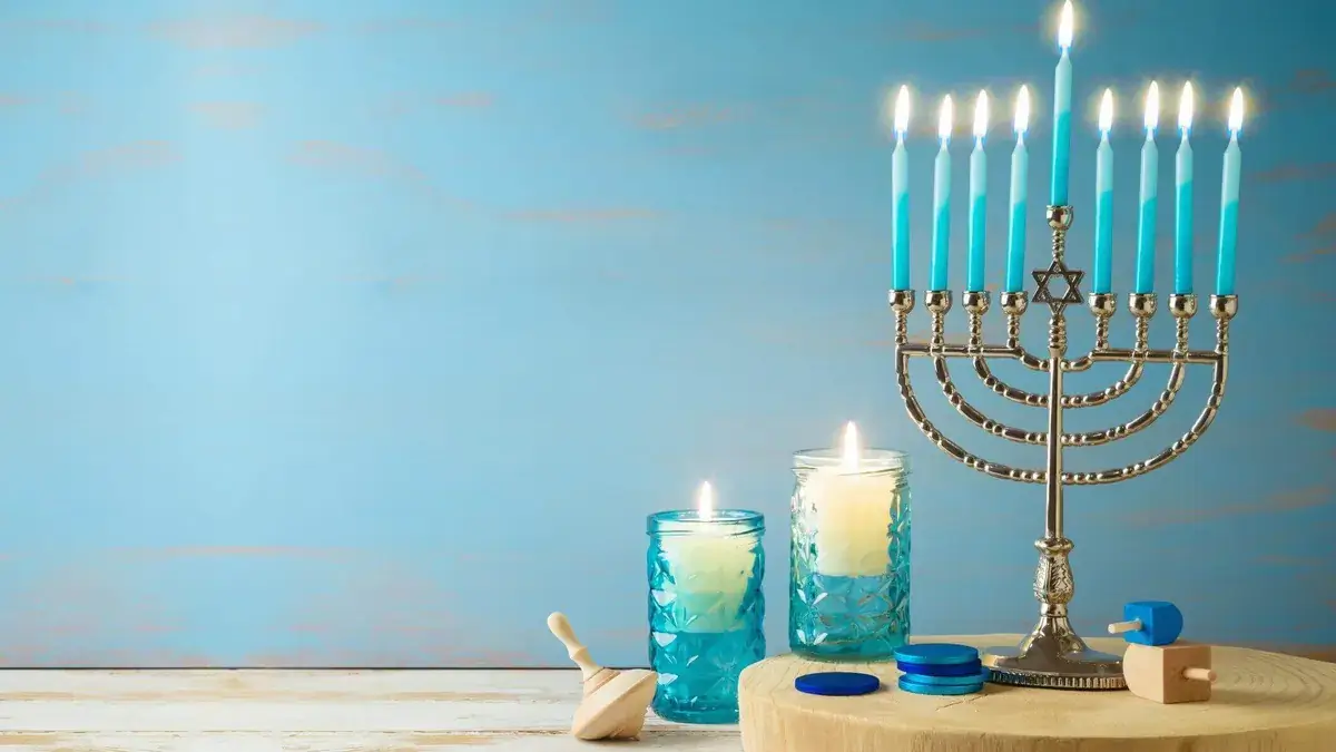 Hanukkah Themed Digital Signage, Reach Media Network