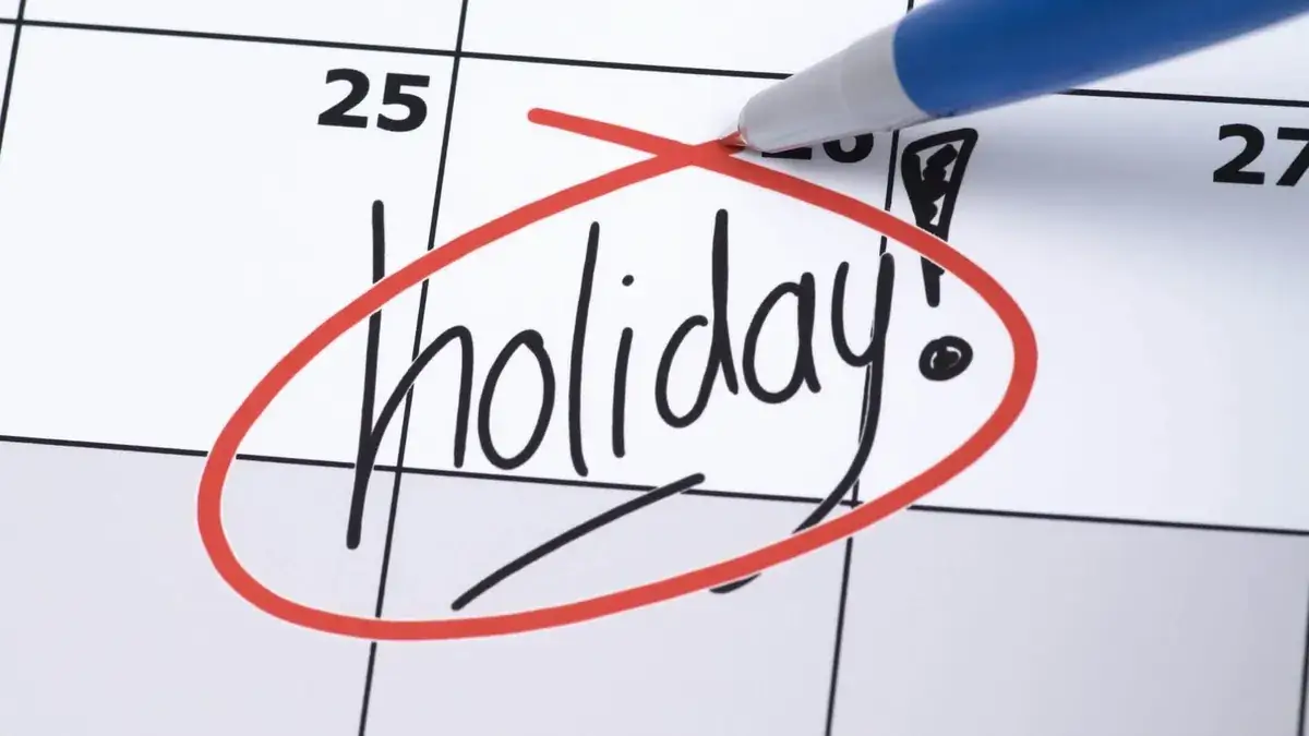 holiday promotions digital signage, Reach Media Network