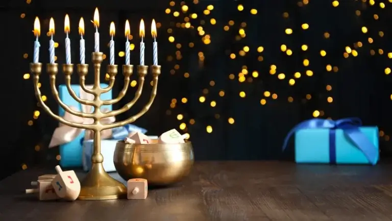 Reach Media Network Hanukkah digital signage content