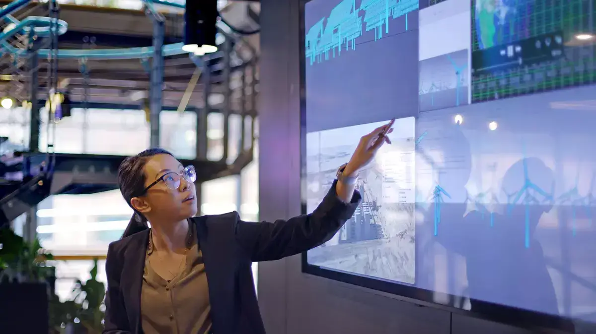 REACH Media Network enterprise digital signage