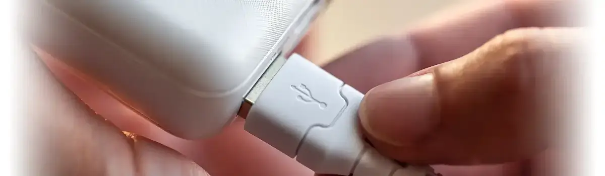 best digital signage players, Reach Media Network