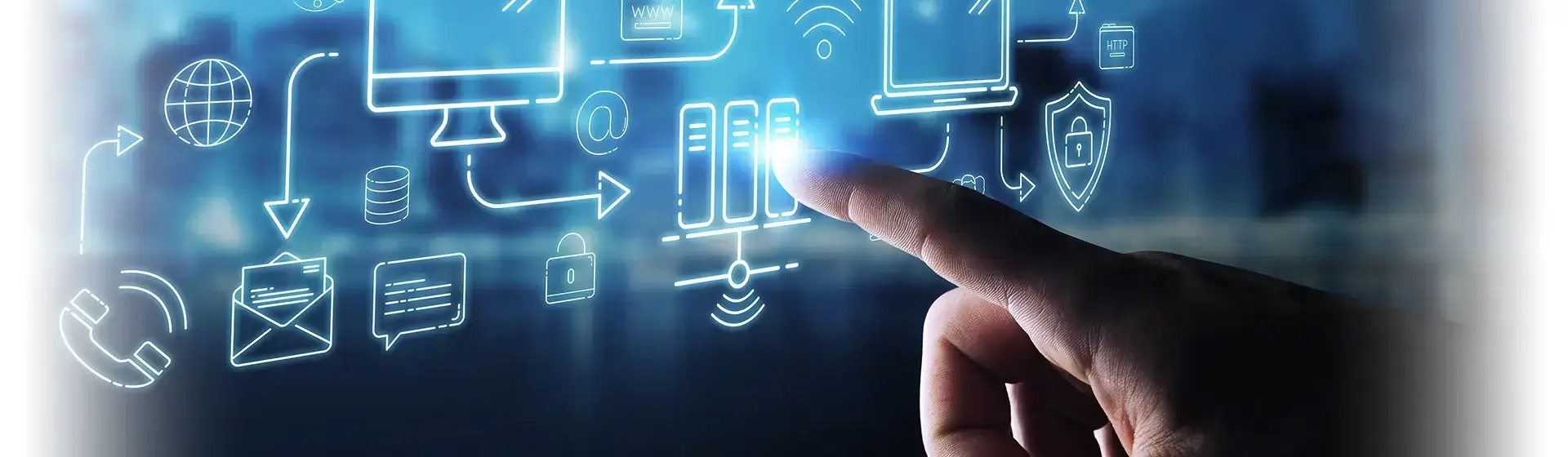 What are the benefits of Digital signage players, Reach Media Network